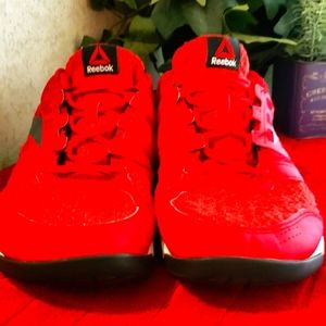 Reebox walking shoes